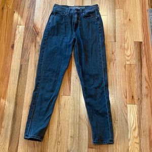 American Eagle Mom Jeans